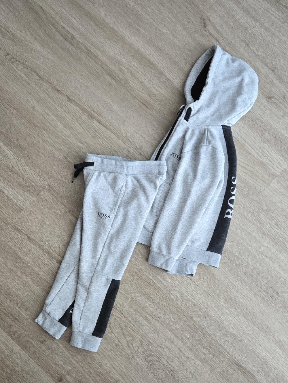 BOSS Light Gray & Black Kids Hoodie and Joggers Set, Size 4y